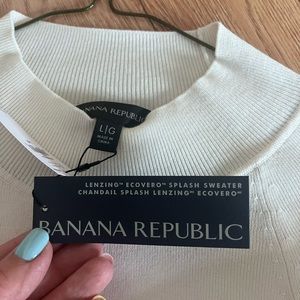 Cream banana republic sweater